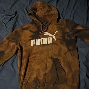 Orange and black Puma Sweatshirt Men’s small